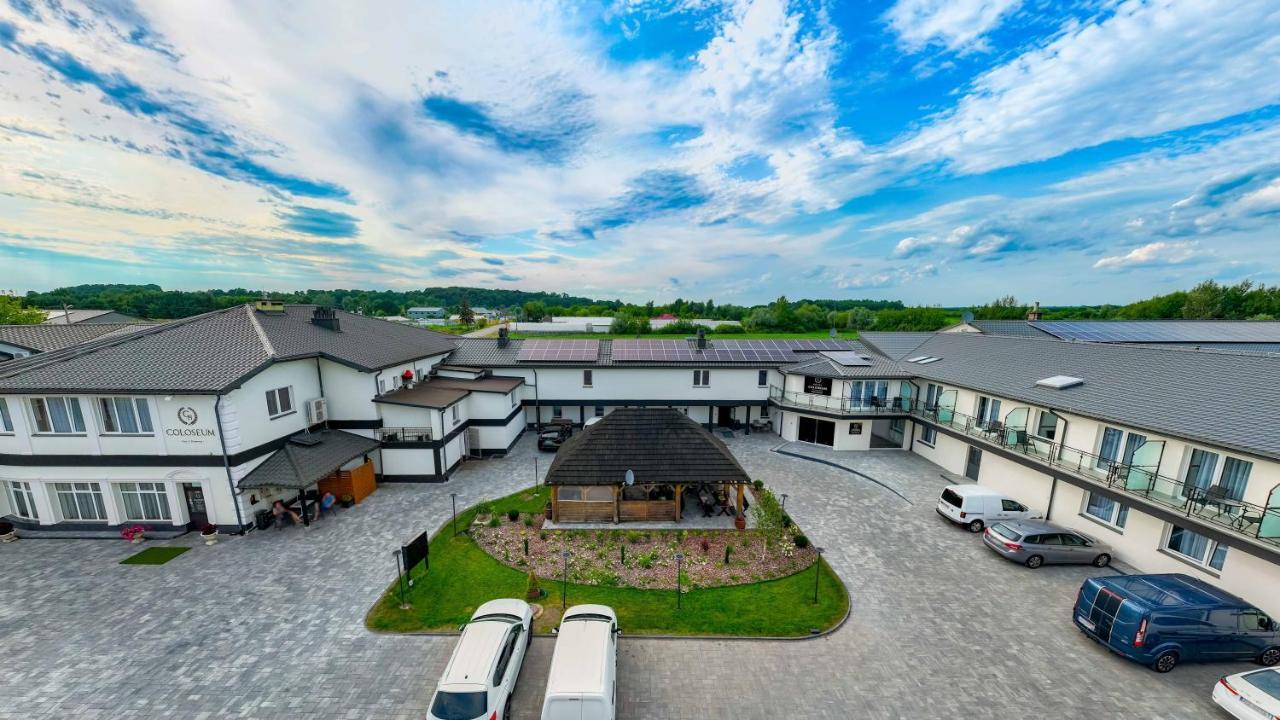Hotel Coloseum Jaroslaw Ngoại thất bức ảnh