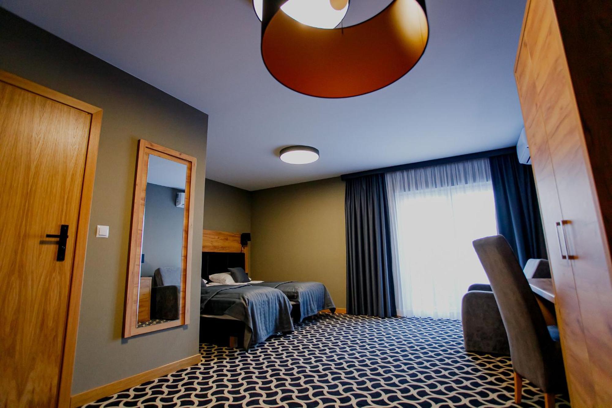 Hotel Coloseum Jaroslaw Ngoại thất bức ảnh