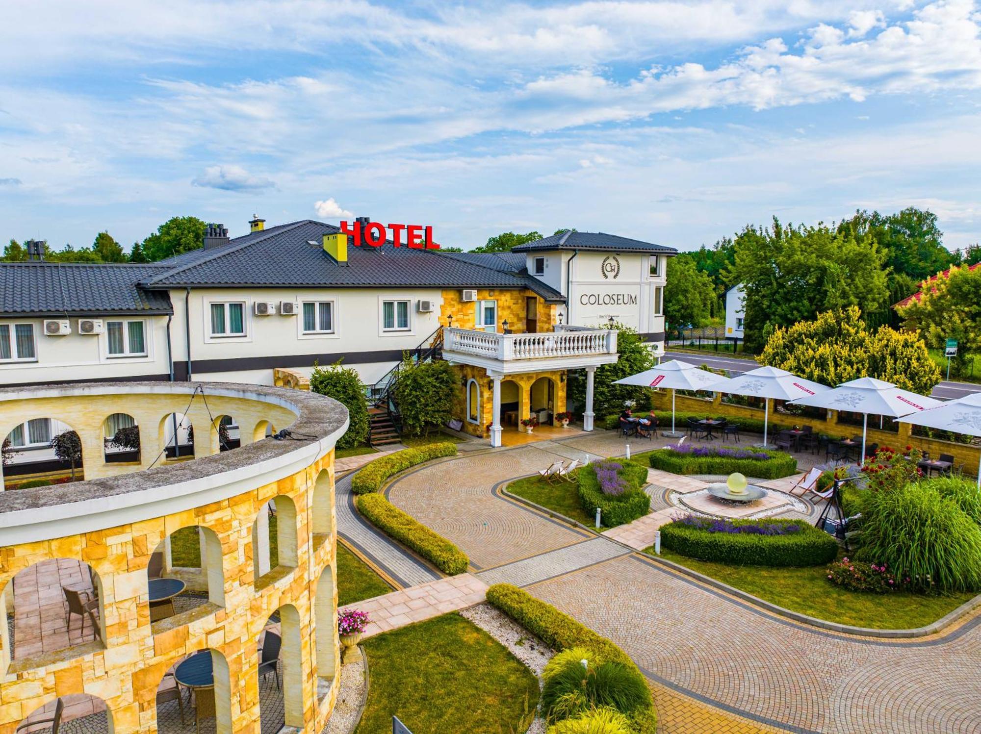 Hotel Coloseum Jaroslaw Ngoại thất bức ảnh
