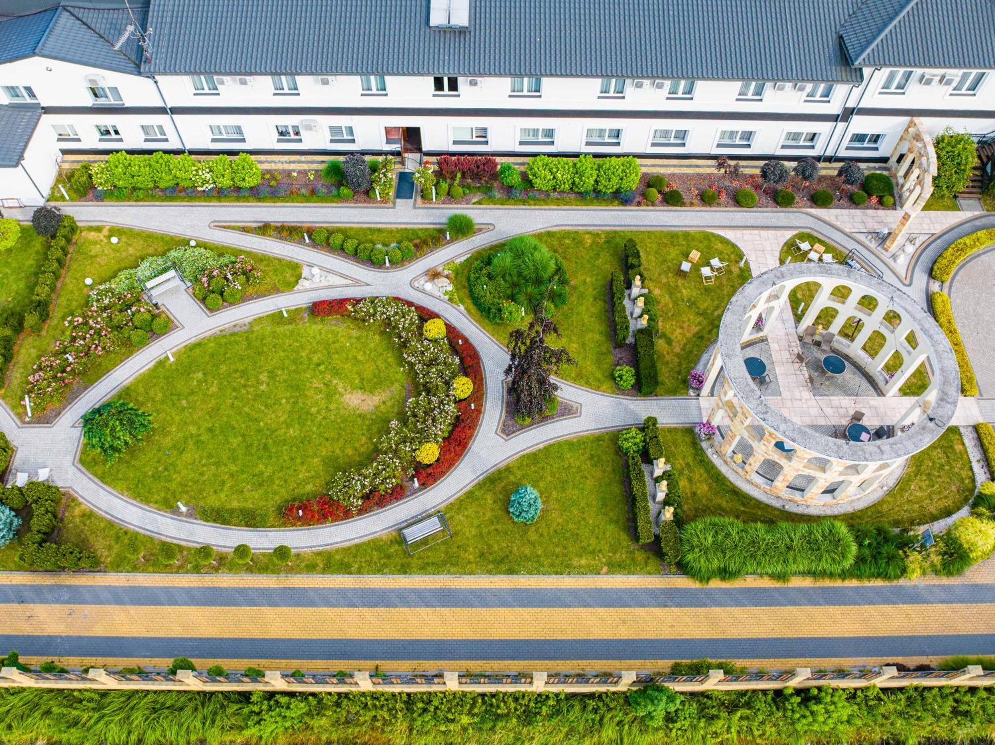 Hotel Coloseum Jaroslaw Ngoại thất bức ảnh