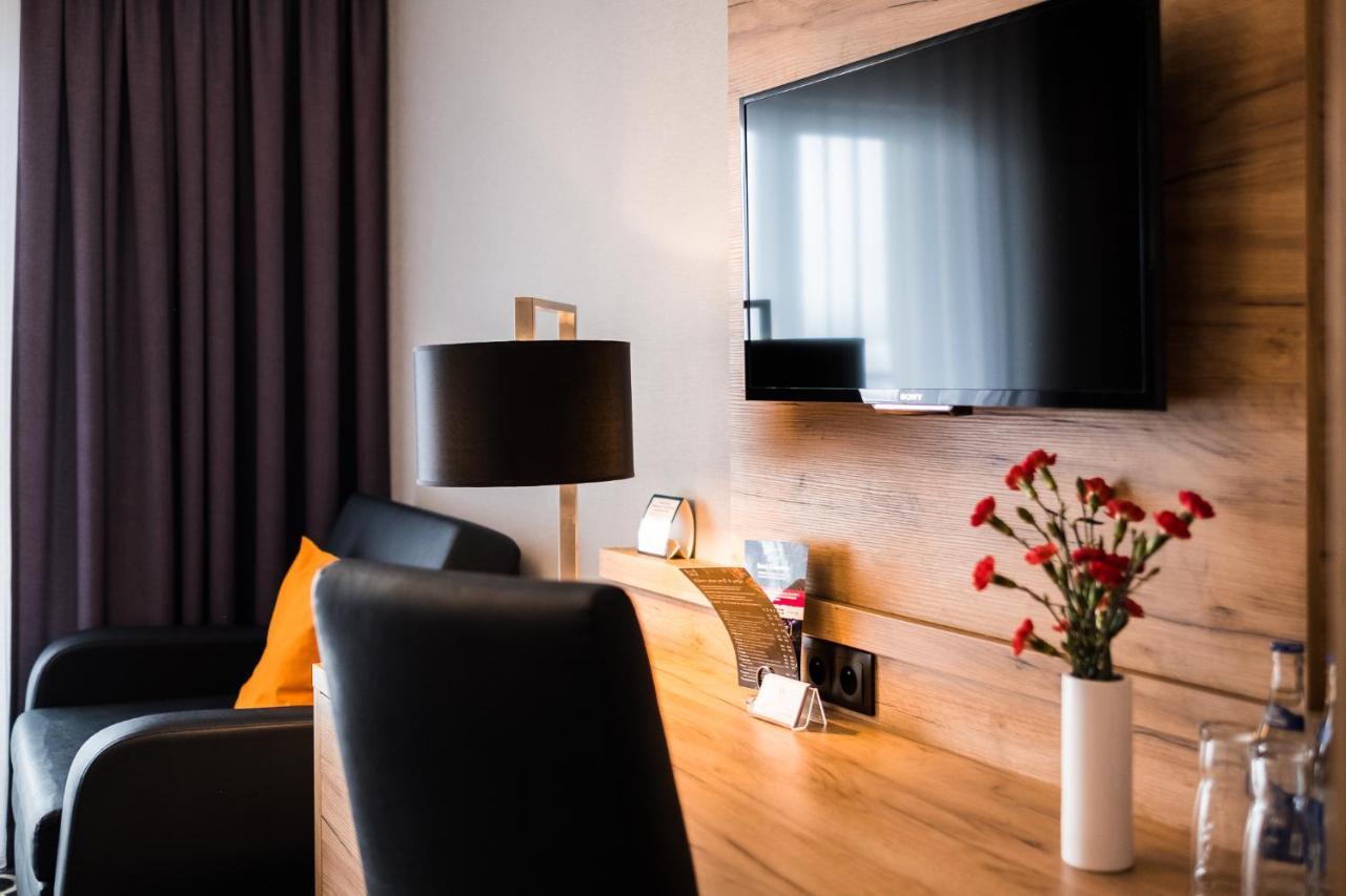 Hotel Coloseum Jaroslaw Ngoại thất bức ảnh