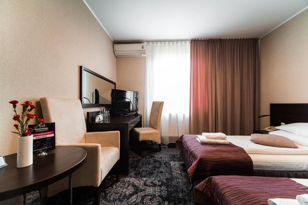 Hotel Coloseum Jaroslaw Ngoại thất bức ảnh